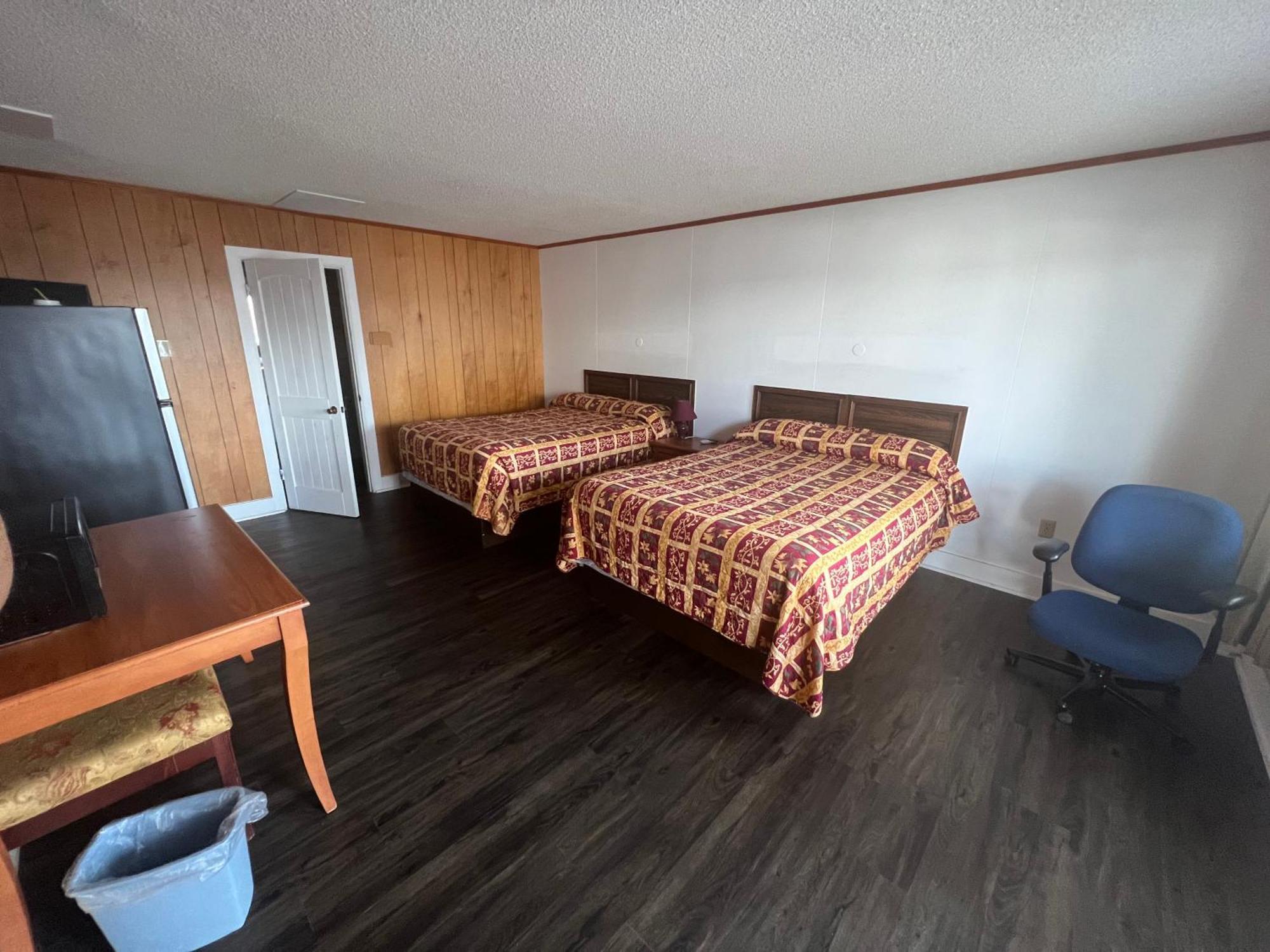 Pinelodge Motel Baxley Exterior photo