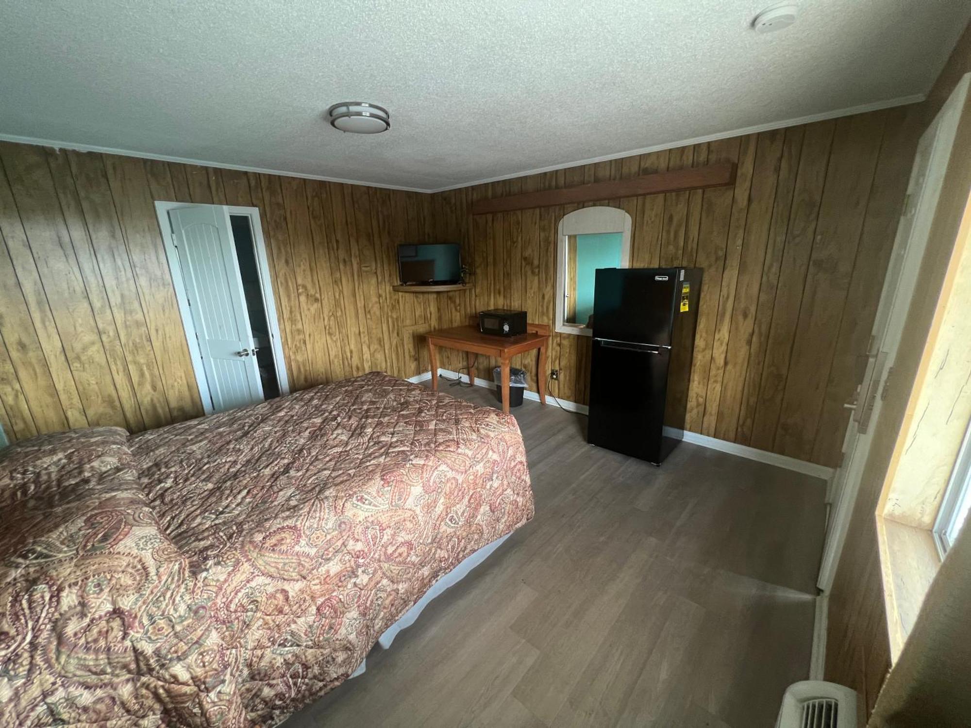 Pinelodge Motel Baxley Exterior photo